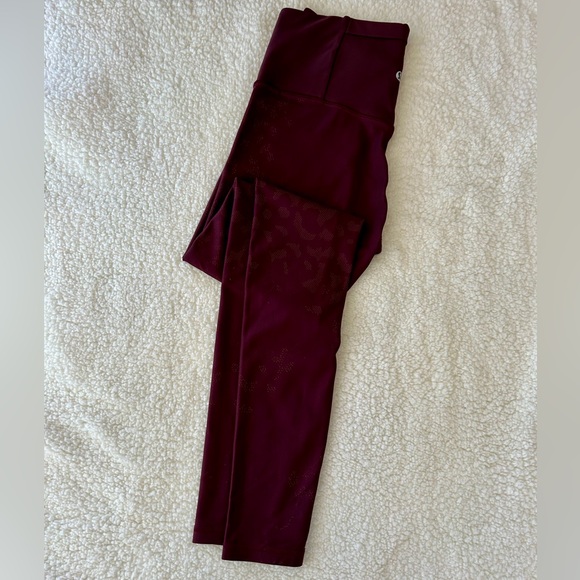 Lululemon High Rise Tight - 8 - Picture 3 of 3